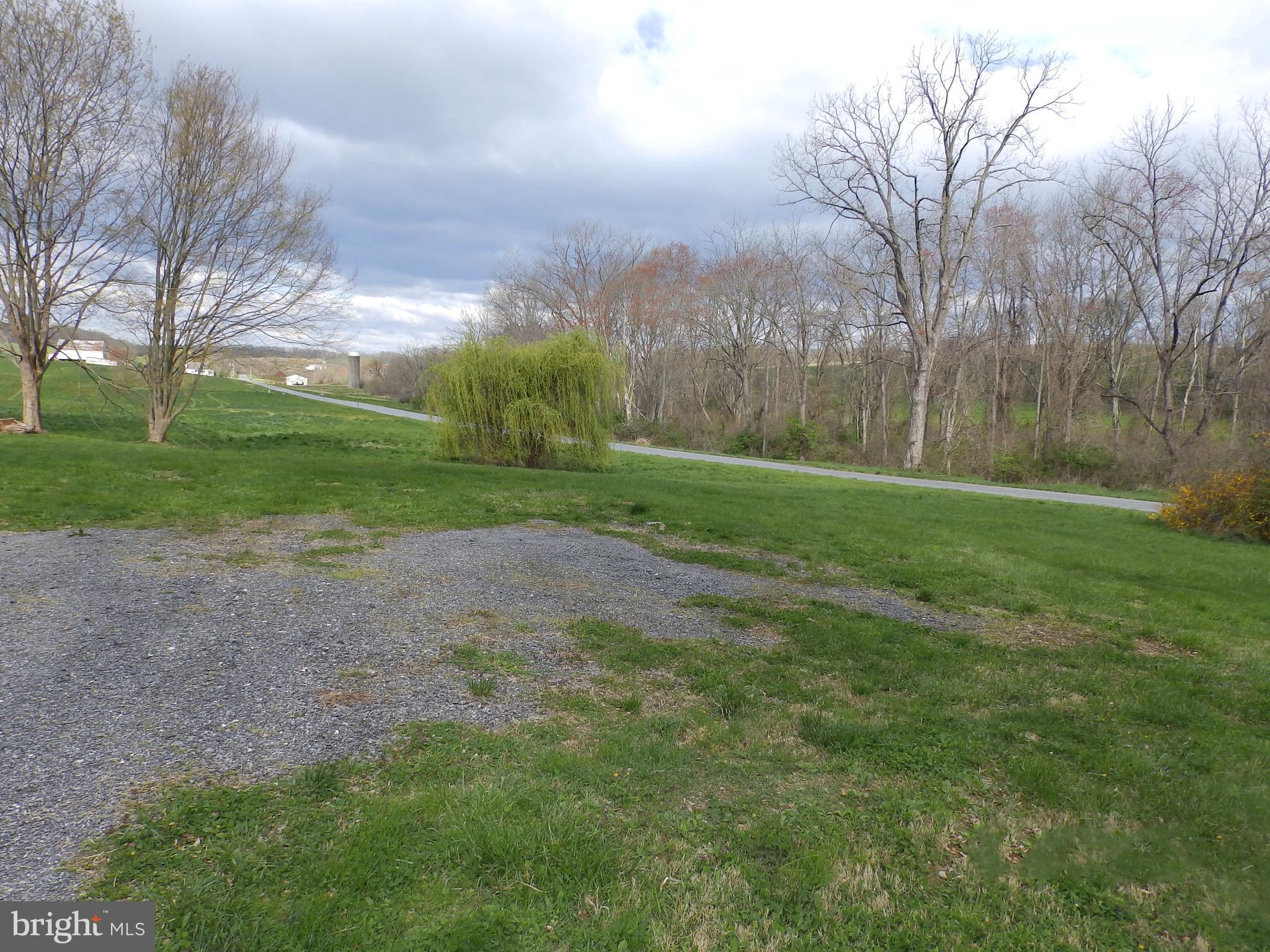 15125 Barnes Road New Windsor, MD 21776 - Photo 7 of 35 Parking Area in front of Home