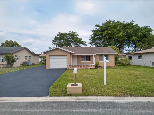 $424,788 | 8104 Northwest 94th Avenue, Tamarac, FL 33321