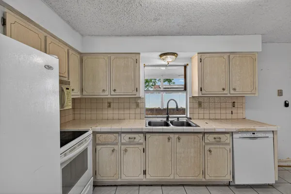 $424,788 | 8104 Northwest 94th Avenue, Tamarac, FL 33321