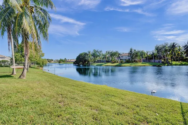 a view of a lake with houses