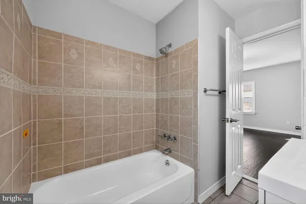 a bathroom with a bathtub