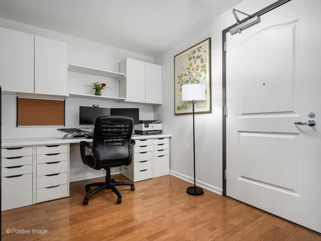 $345,000 | 125 South Jefferson Street, Unit 3203, Chicago, IL 60661