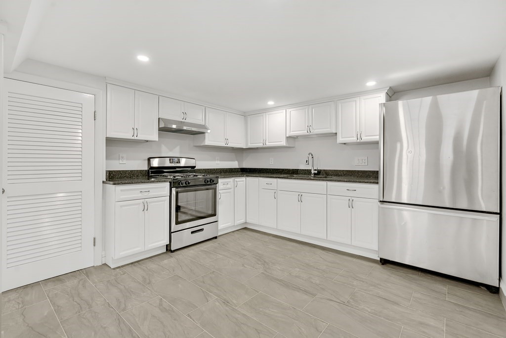 27 Marble Street Revere, MA 02151 - Photo 18 of 28