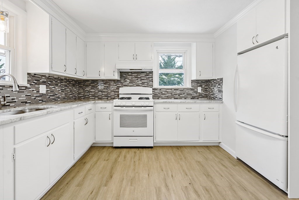 27 Marble Street Revere, MA 02151 - Photo 8 of 28