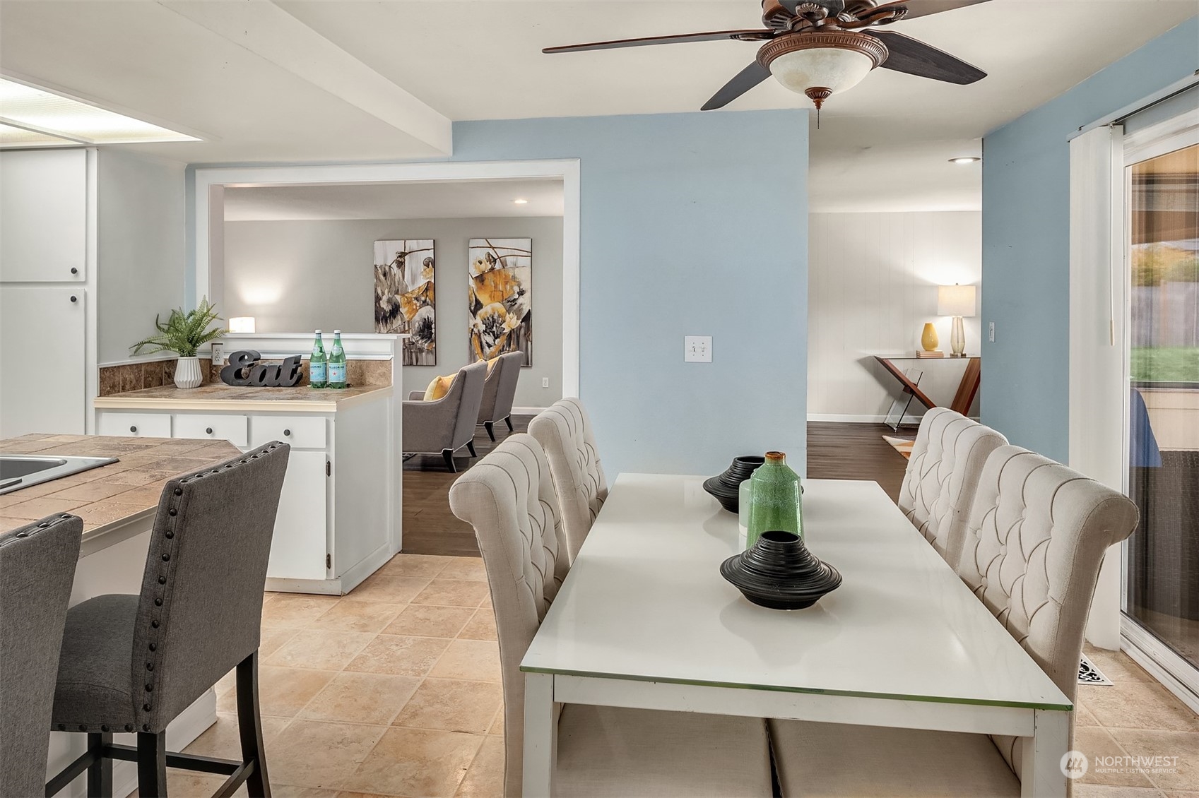 13717 Southeast 141st Street Renton, WA 98059 - Photo 17 of 31 Gallery Image 17