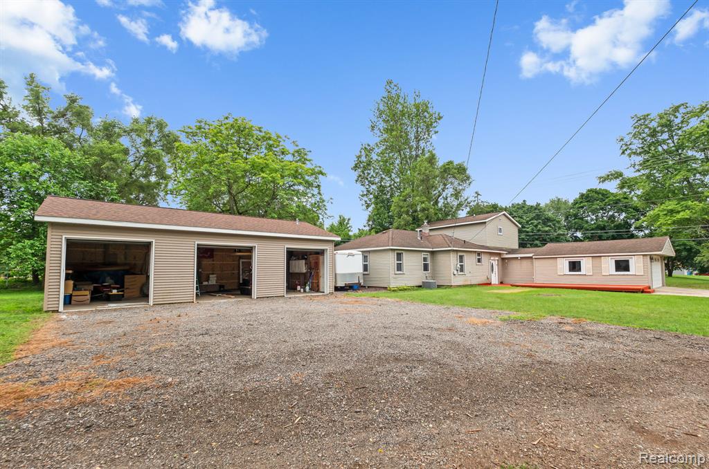 3811 Benstein Road Commerce Township, MI 48382 - Photo 27 of 32 Gallery Image 27