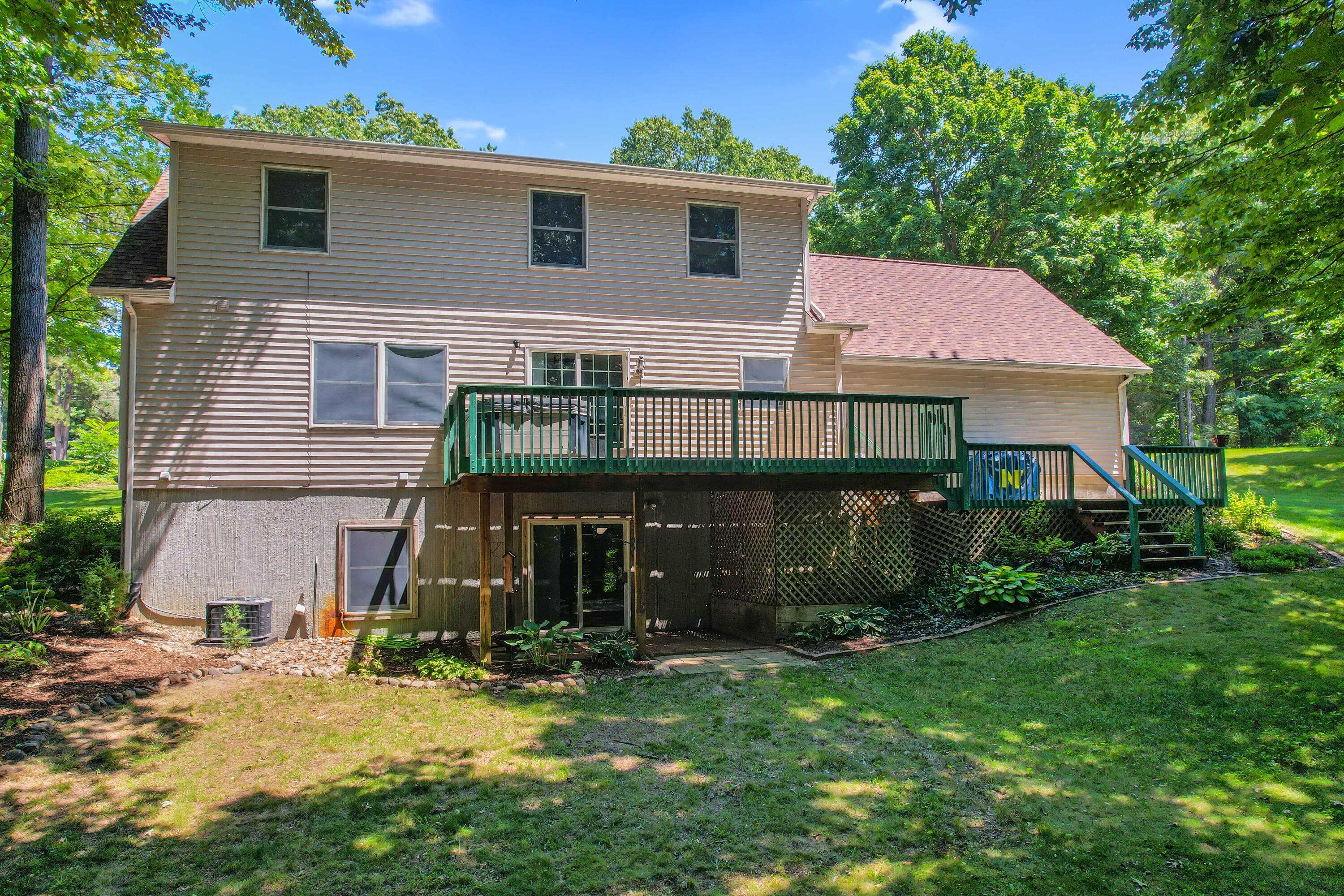 11176 Mcgregor Road Pinckney, MI 48169 - Photo 34 of 49 Back of House