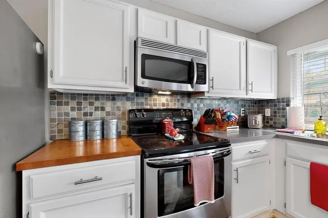 $330,000 | 3904 Villa Downs Drive, Plano, TX 75023