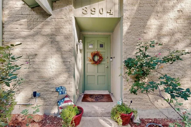 $330,000 | 3904 Villa Downs Drive, Plano, TX 75023