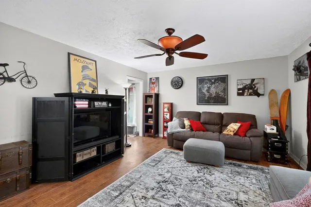 $330,000 | 3904 Villa Downs Drive, Plano, TX 75023