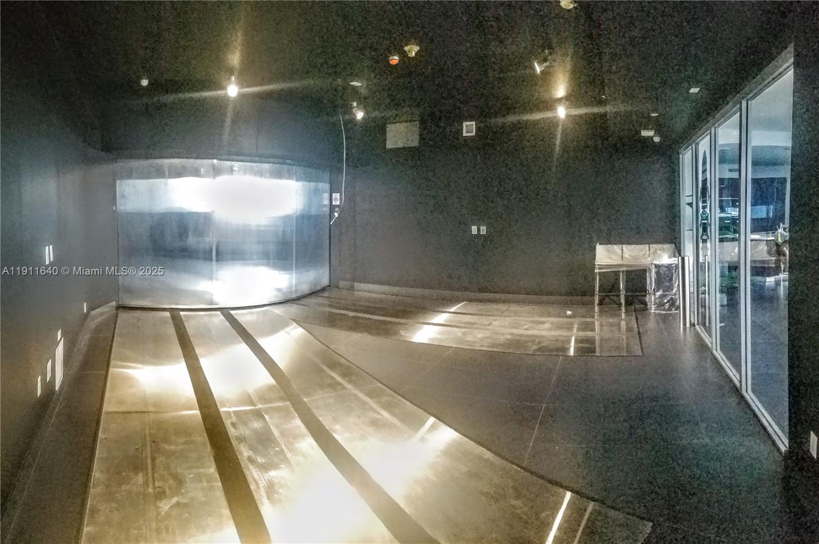 18555 Collins Avenue, Unit 3005 Sunny Isles Beach, FL 33160 - Photo 39 of 57