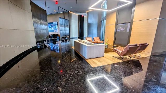 $4,500,000 | 18555 Collins Avenue, Unit 3005, Sunny Isles Beach, FL 33160