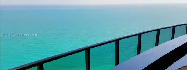 $4,500,000 | 18555 Collins Avenue, Unit 3005, Sunny Isles Beach, FL 33160