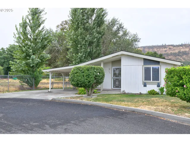 $259,000 | 950 Pomona Street West, Unit 127, The Dalles, OR 97058