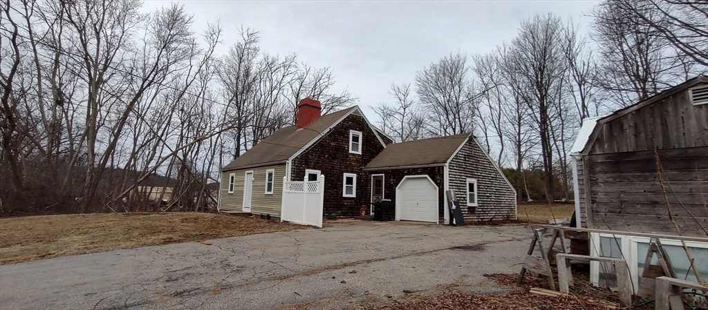 11 Newbury Neck Road Newbury, MA 01951 - Photo 3 of 25