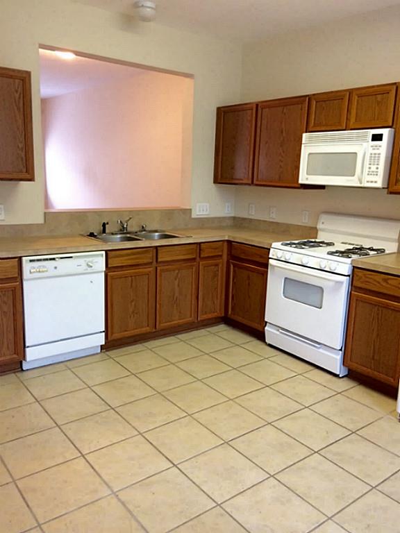 23826 Single Oak Street Spring, TX 77373 - Photo 5 of 28 VIEW FROM BREAKFAST ARE TOWARDS SINK