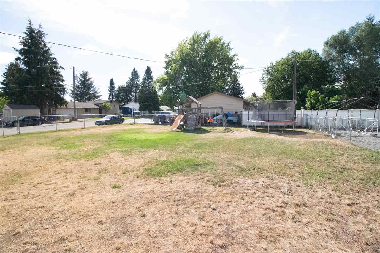 822 South Evergreen Road Spokane, WA 99216 - Photo 7 of 21