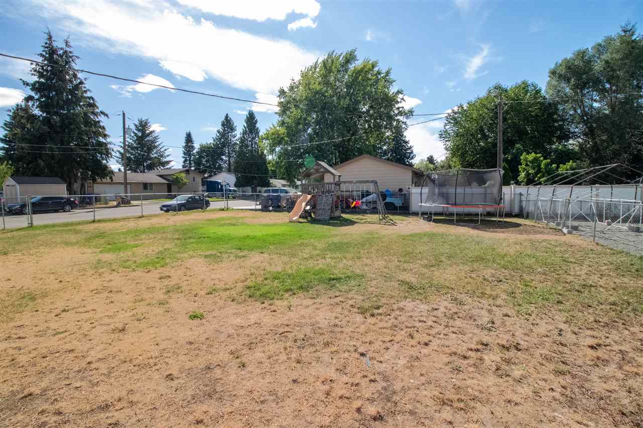 822 South Evergreen Road Spokane, WA 99216 - Photo 8 of 21