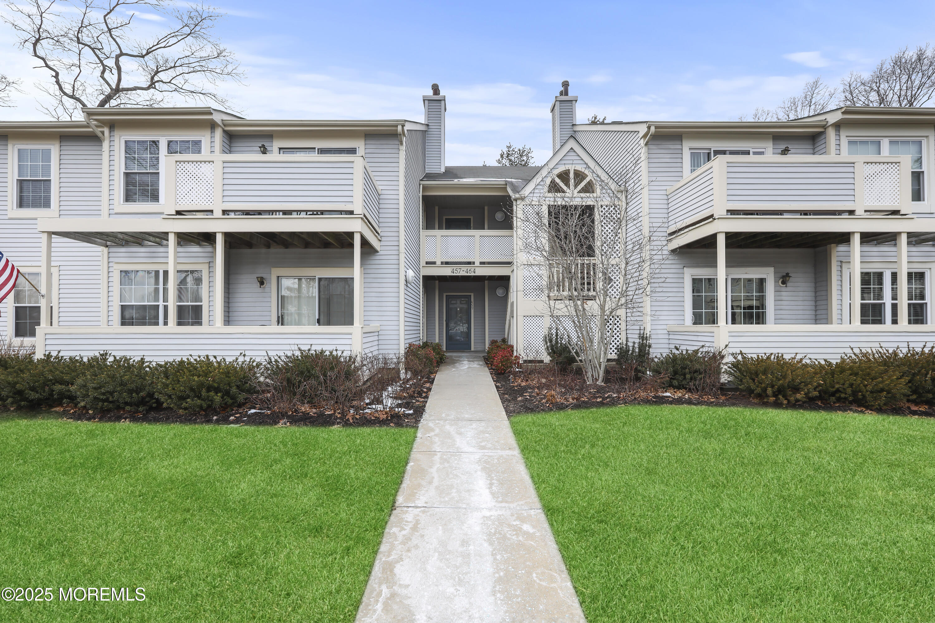 461 Magnolia Court Howell, NJ 07731 - Photo 1 of 26 6a8a0575