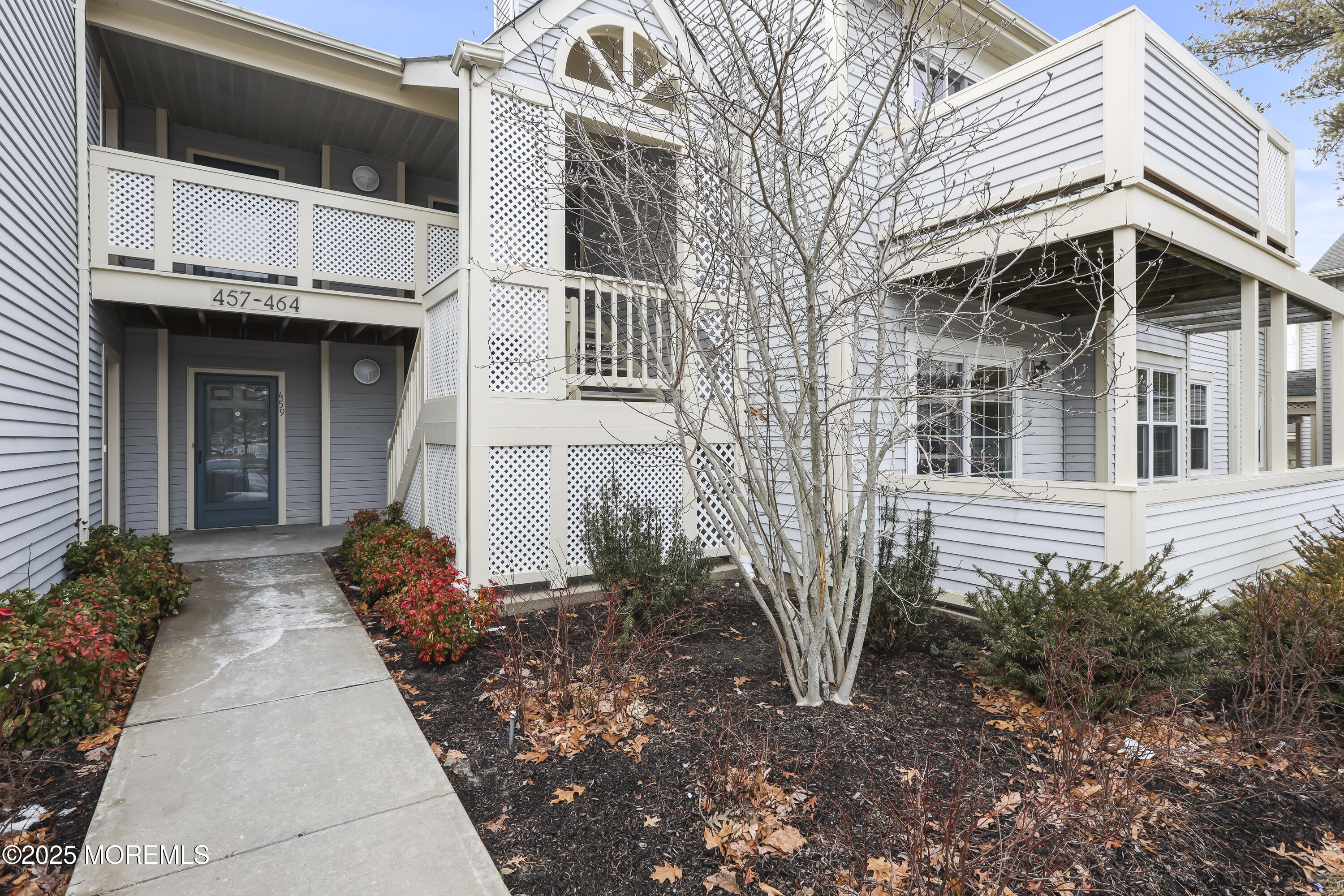 461 Magnolia Court Howell, NJ 07731 - Photo 3 of 26 6a8a0585