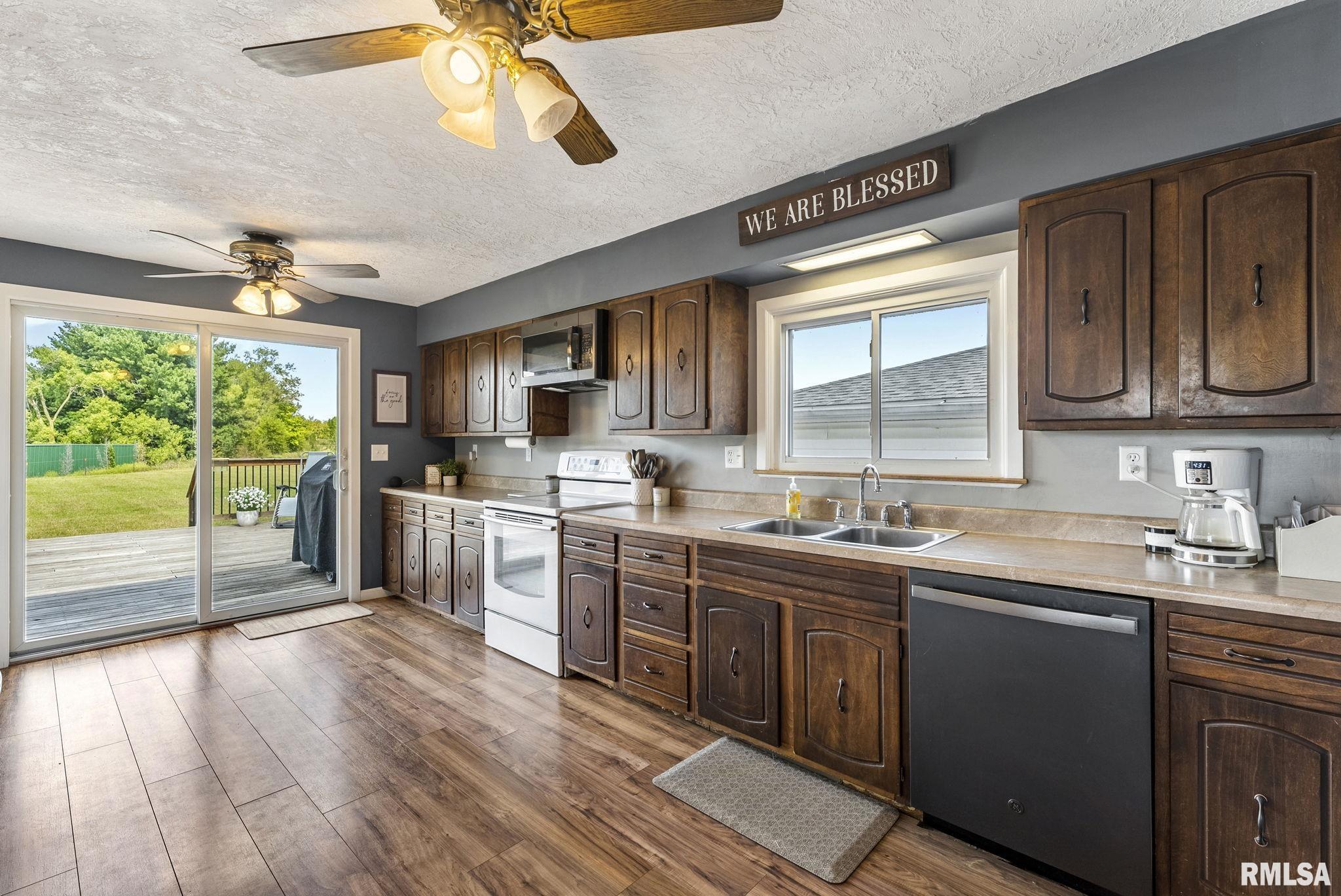 8450 Star Road Erie, IL 61250 - Photo 12 of 35