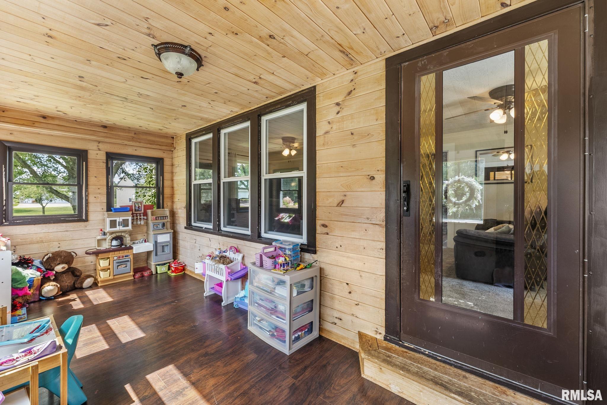 8450 Star Road Erie, IL 61250 - Photo 4 of 35