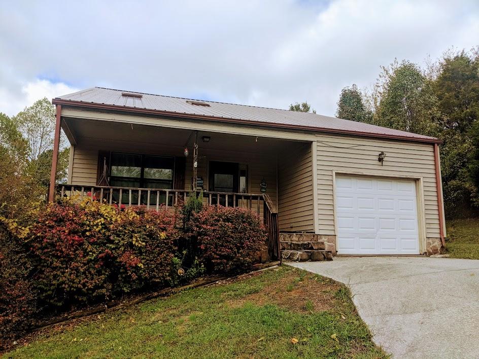 939 Sable Road Spring City, TN 37381 - Photo 2 of 20 MVIMG_20191101_104137