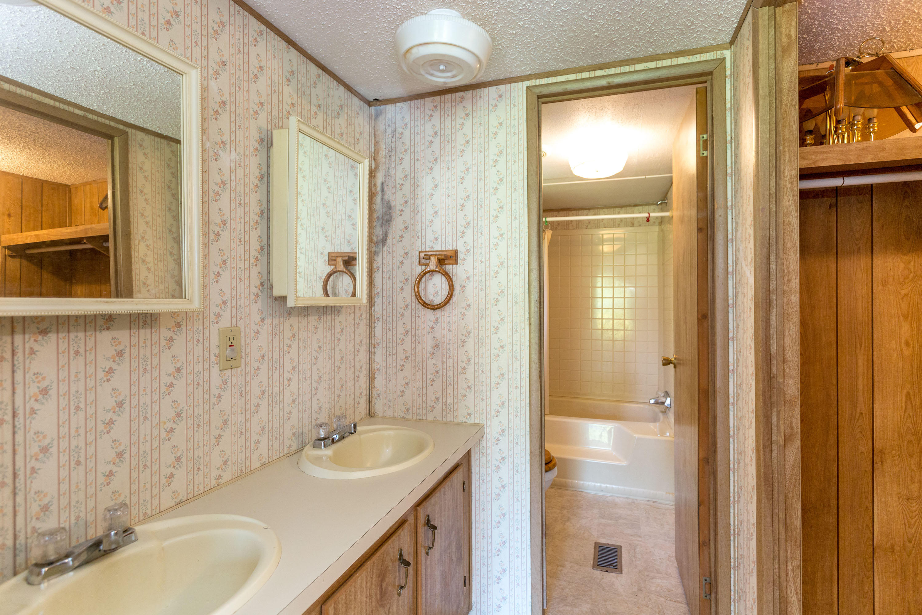 160 Keay Road Sabattus, ME 04280 - Photo 23 of 42 Keay_Rollie_25
