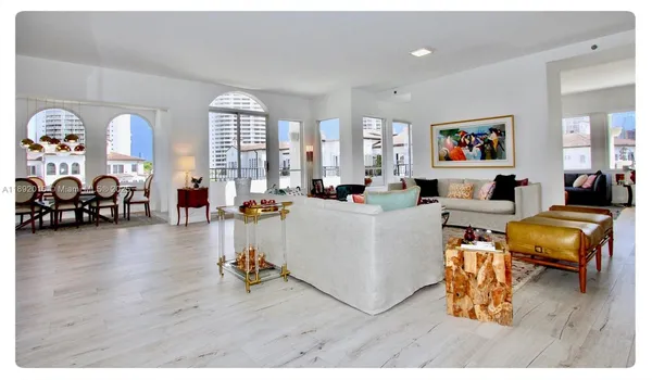 $17,000 | 3500 Island Boulevard, Unit DPH01, Aventura, FL 33160