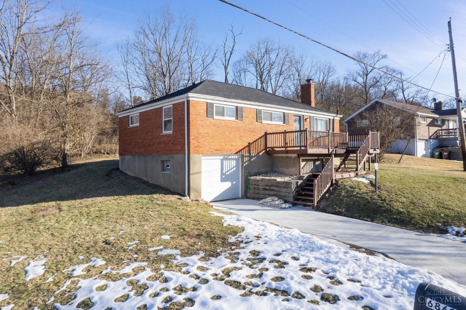 6860 Taylor Road Cincinnati, OH 45248 - Photo 3 of 31