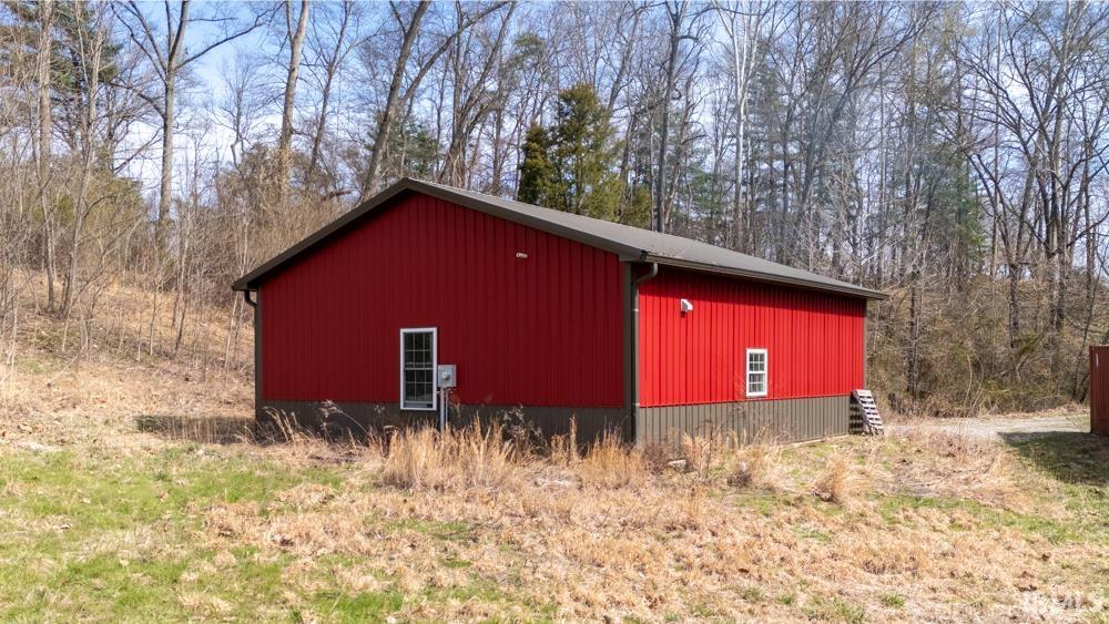 8277 Shiloh Road Boonville, IN 47601 - Photo 1 of 27
