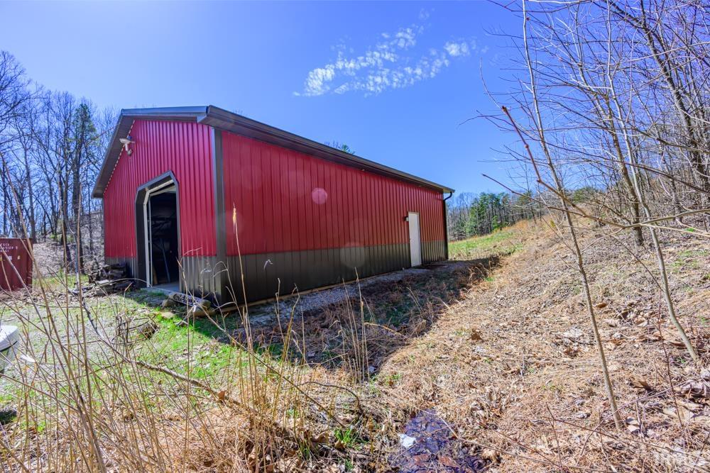 8277 Shiloh Road Boonville, IN 47601 - Photo 4 of 27