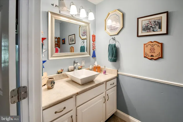 $980,000 | 1010 Sweetbriar Road, Perkasie, PA 18944