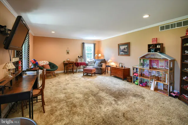 $980,000 | 1010 Sweetbriar Road, Perkasie, PA 18944