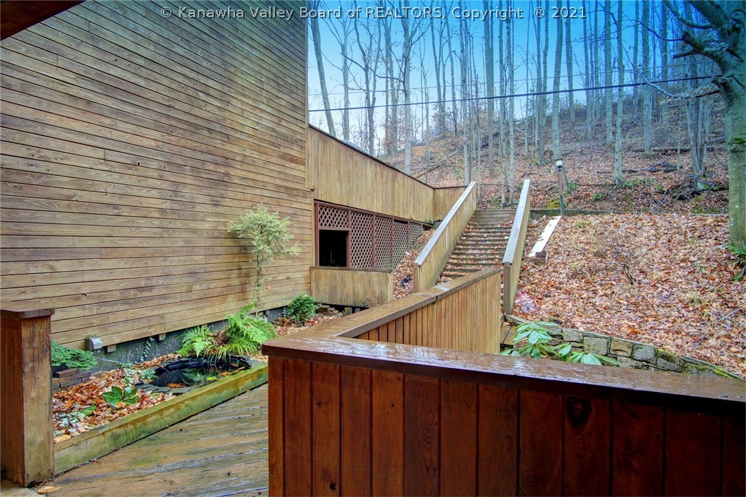1409 Stonehenge Road Charleston, WV 25314 - Photo 3 of 45 Gallery Image 3