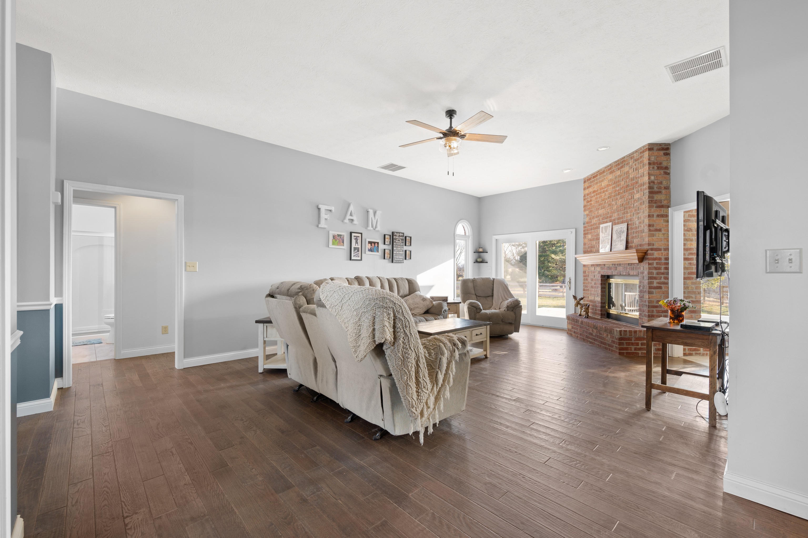 323 East State Road Franklin, IN 46131 - Photo 13 of 40