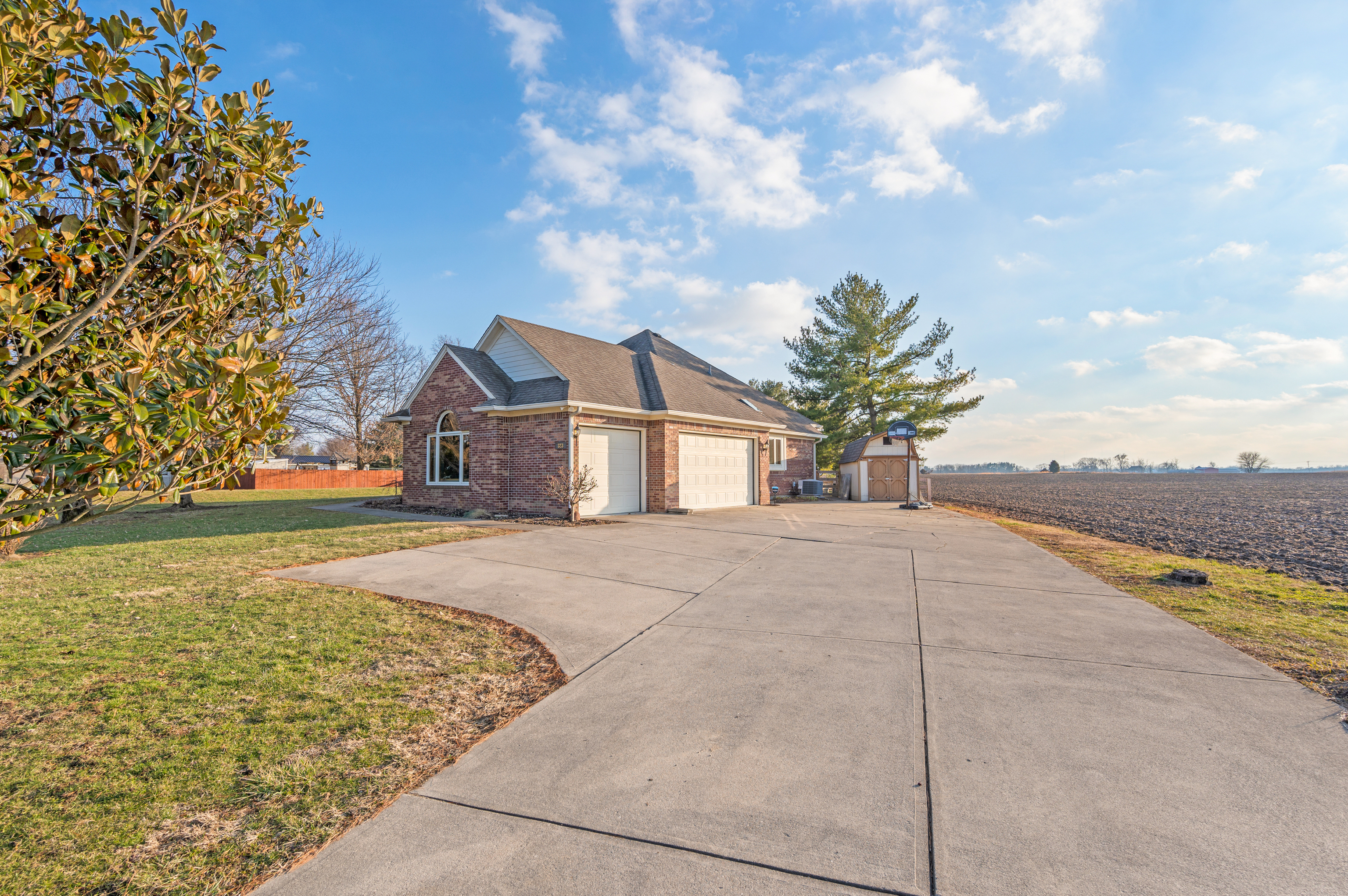 323 East State Road Franklin, IN 46131 - Photo 7 of 40