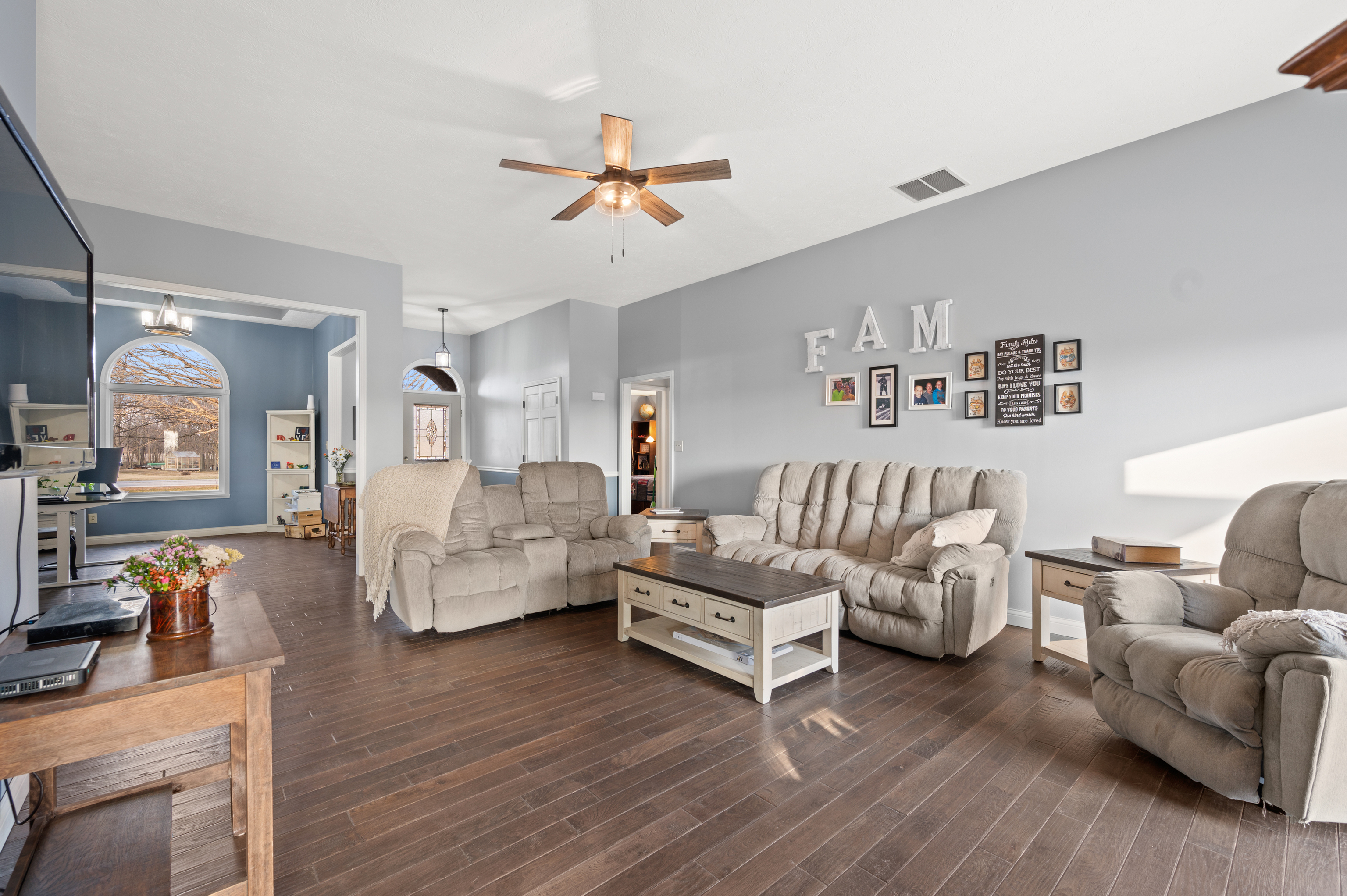 323 East State Road Franklin, IN 46131 - Photo 9 of 40