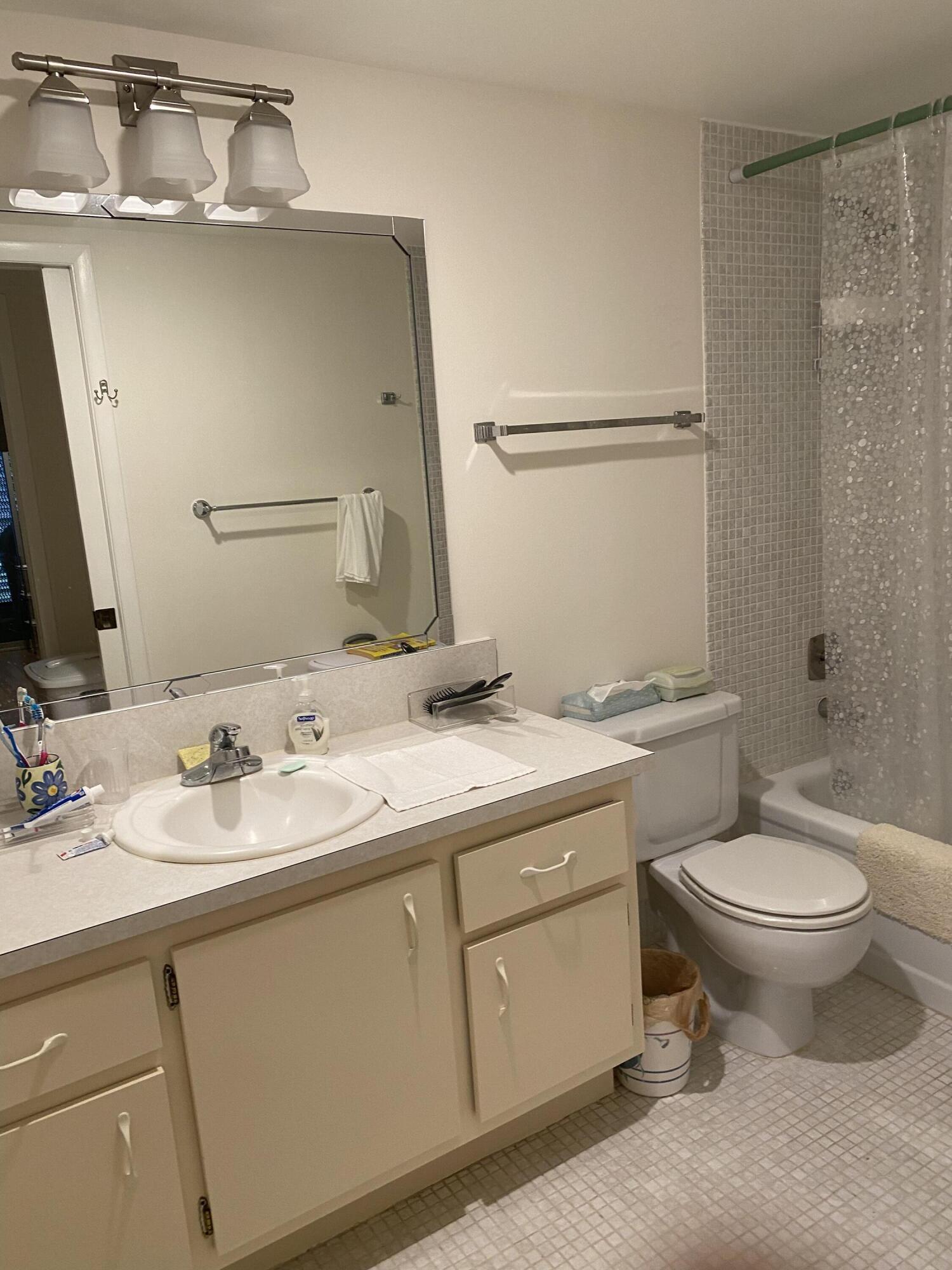 3055 Newcastle A Boca Raton, FL 33434 - Photo 15 of 23 FB1F21CA-02B3-4BF4-AE62-47E2E81C2A79