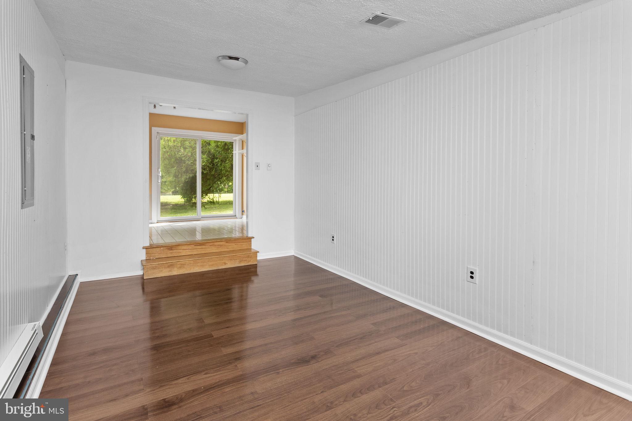 469 Flock Road Hamilton, NJ 08619 - Photo 9 of 29 Family Room View 2