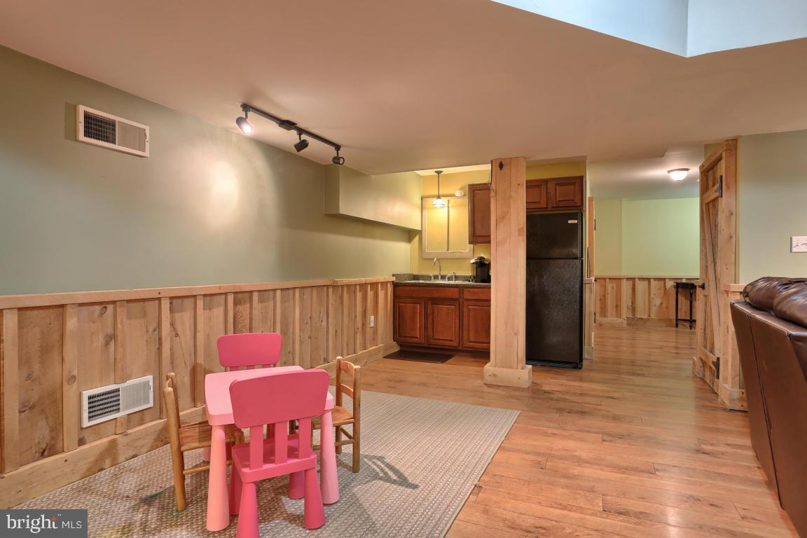 558 Royal Road Palmyra, PA 17078 - Photo 9 of 21 Gallery Image 9