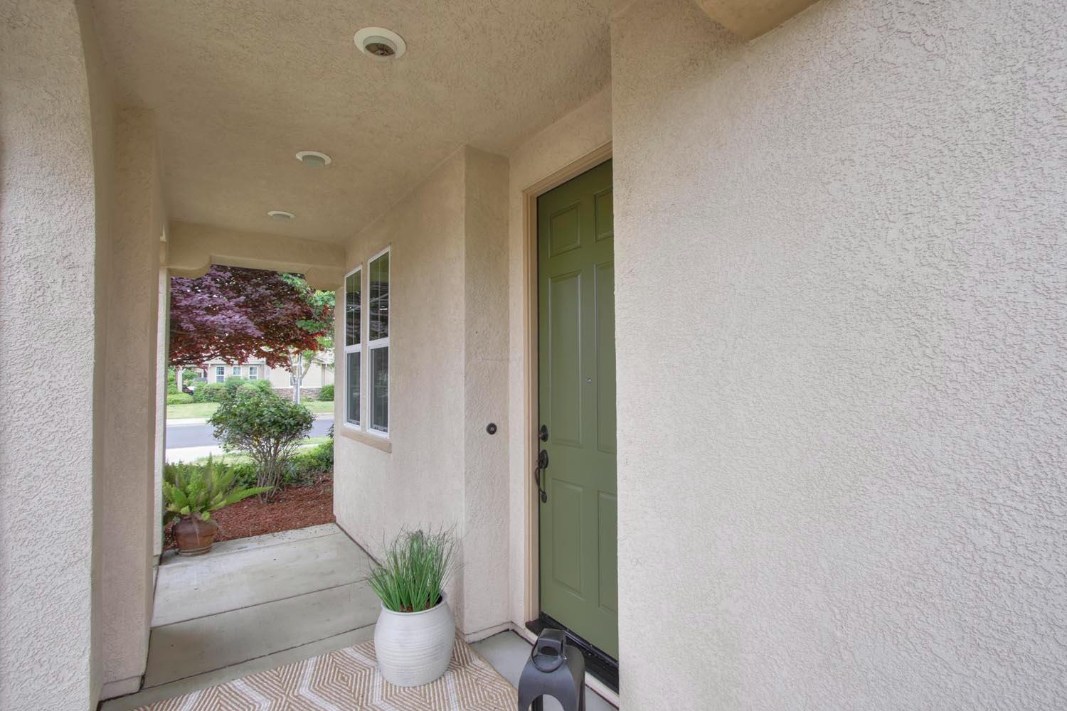 2128 Ragen Place Woodland, CA 95776 - Photo 4 of 40