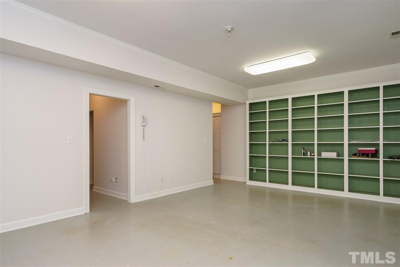 2705 Ridge Road Raleigh, NC 27612 - Photo 20 of 25