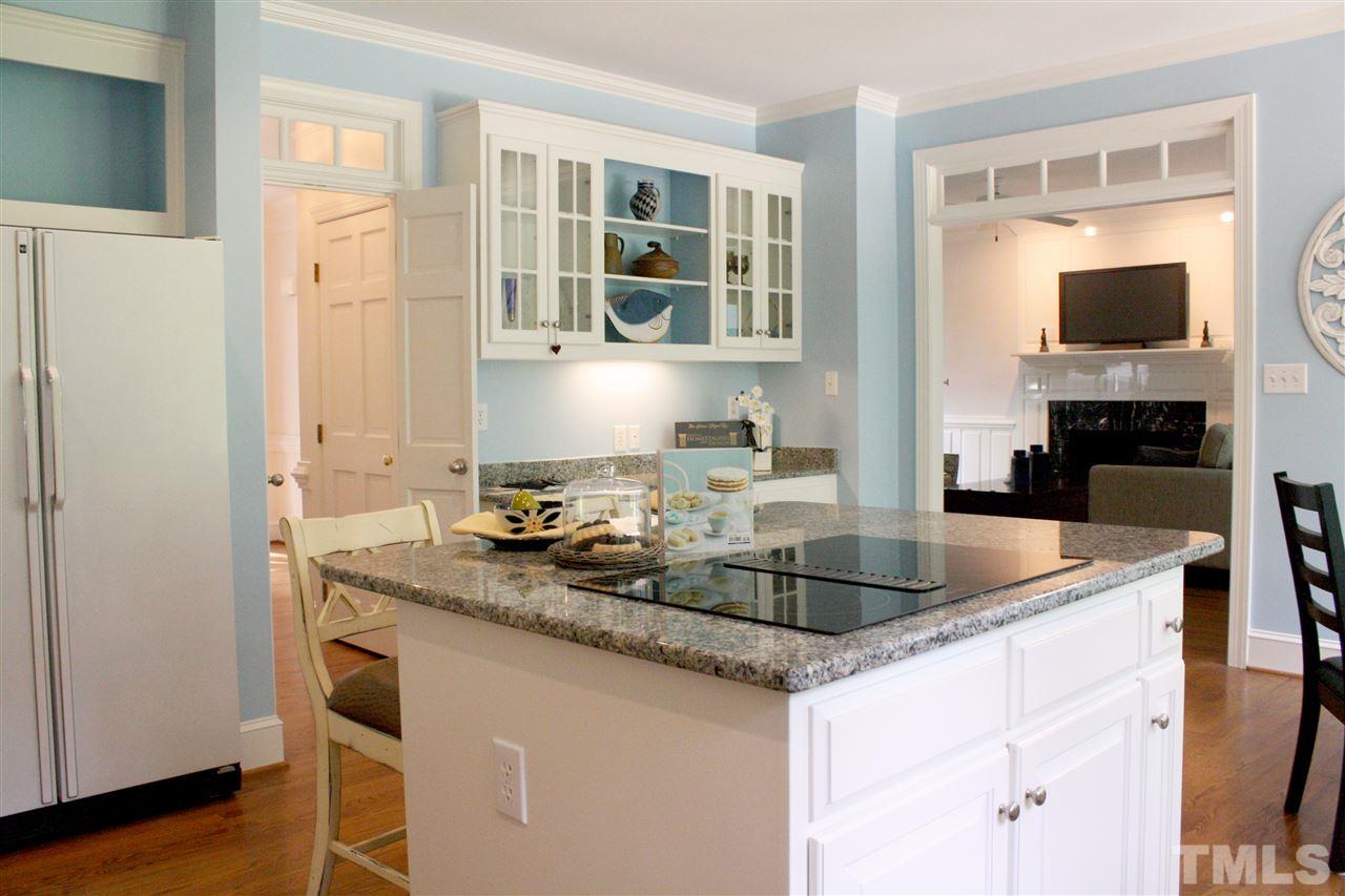 2705 Ridge Road Raleigh, NC 27612 - Photo 10 of 25