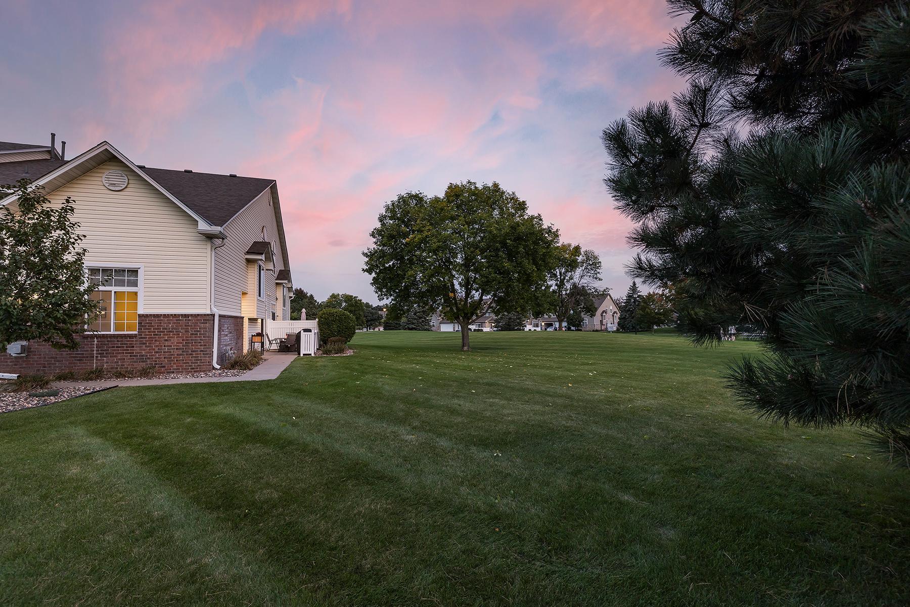 15511 Gateway Path, Unit 132 Apple Valley, MN 55124 - Photo 4 of 38