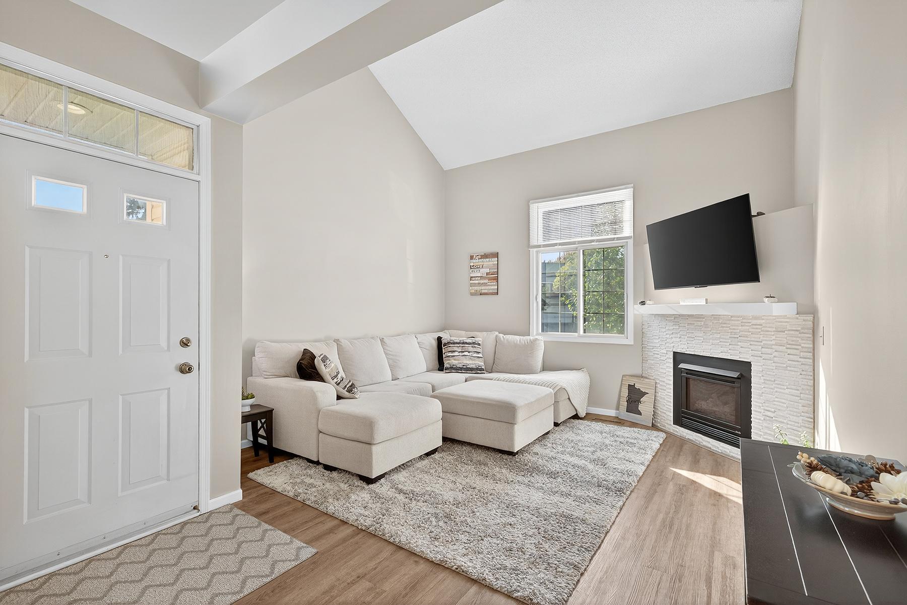 15511 Gateway Path, Unit 132 Apple Valley, MN 55124 - Photo 8 of 38