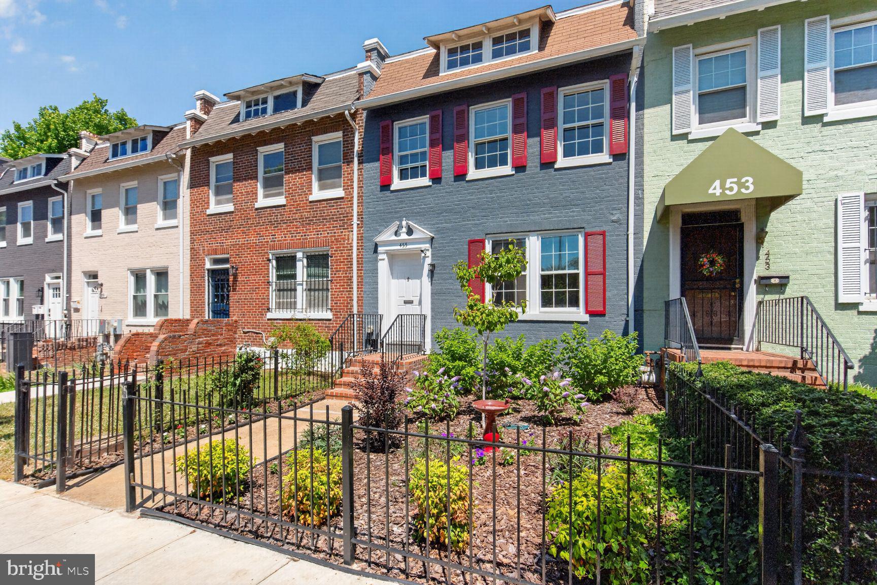 455 15th Street Northeast Washington, DC 20002 - Photo 3 of 30