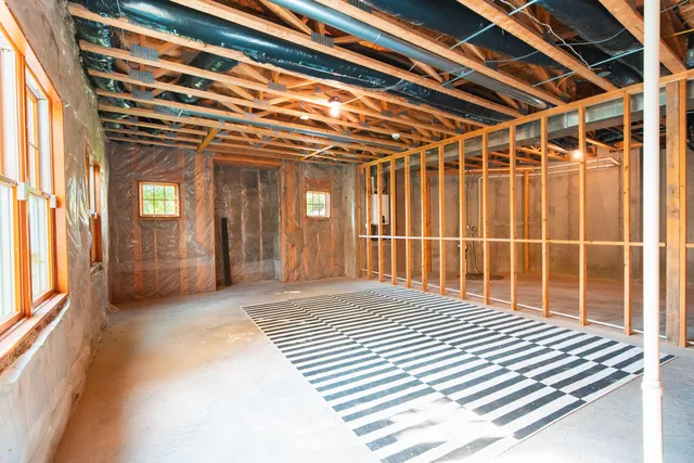 $925,000 | 5305 Goldust Court, Rockland, WI 54115