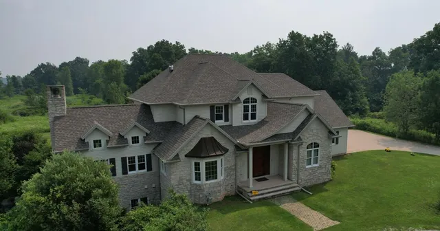 $925,000 | 5305 Goldust Court, Rockland, WI 54115