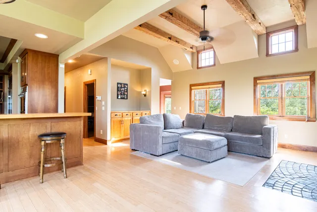 $925,000 | 5305 Goldust Court, Rockland, WI 54115